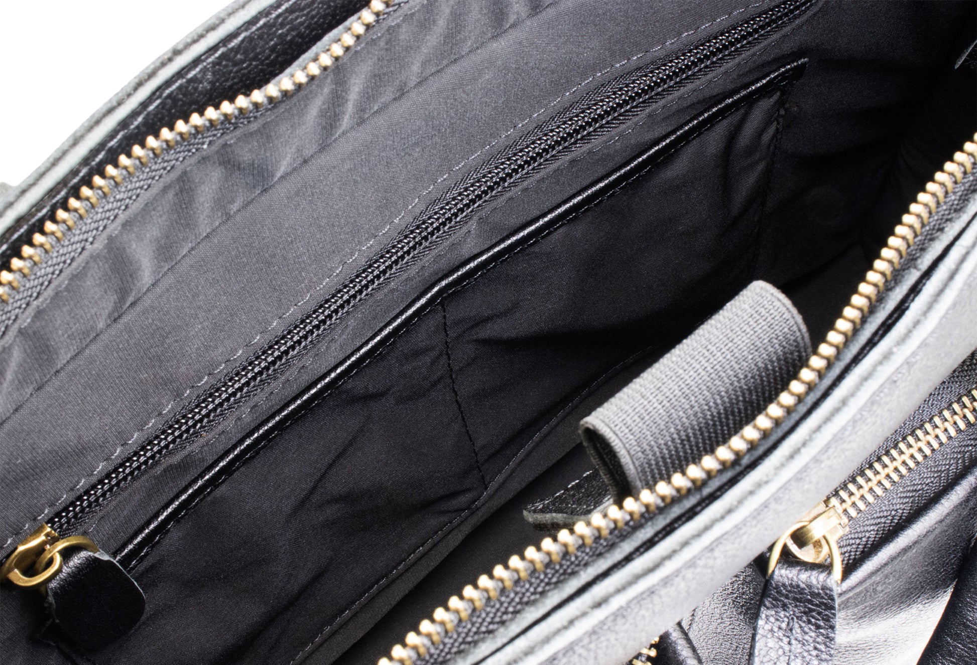 Piedras Black Leather Messenger Bag