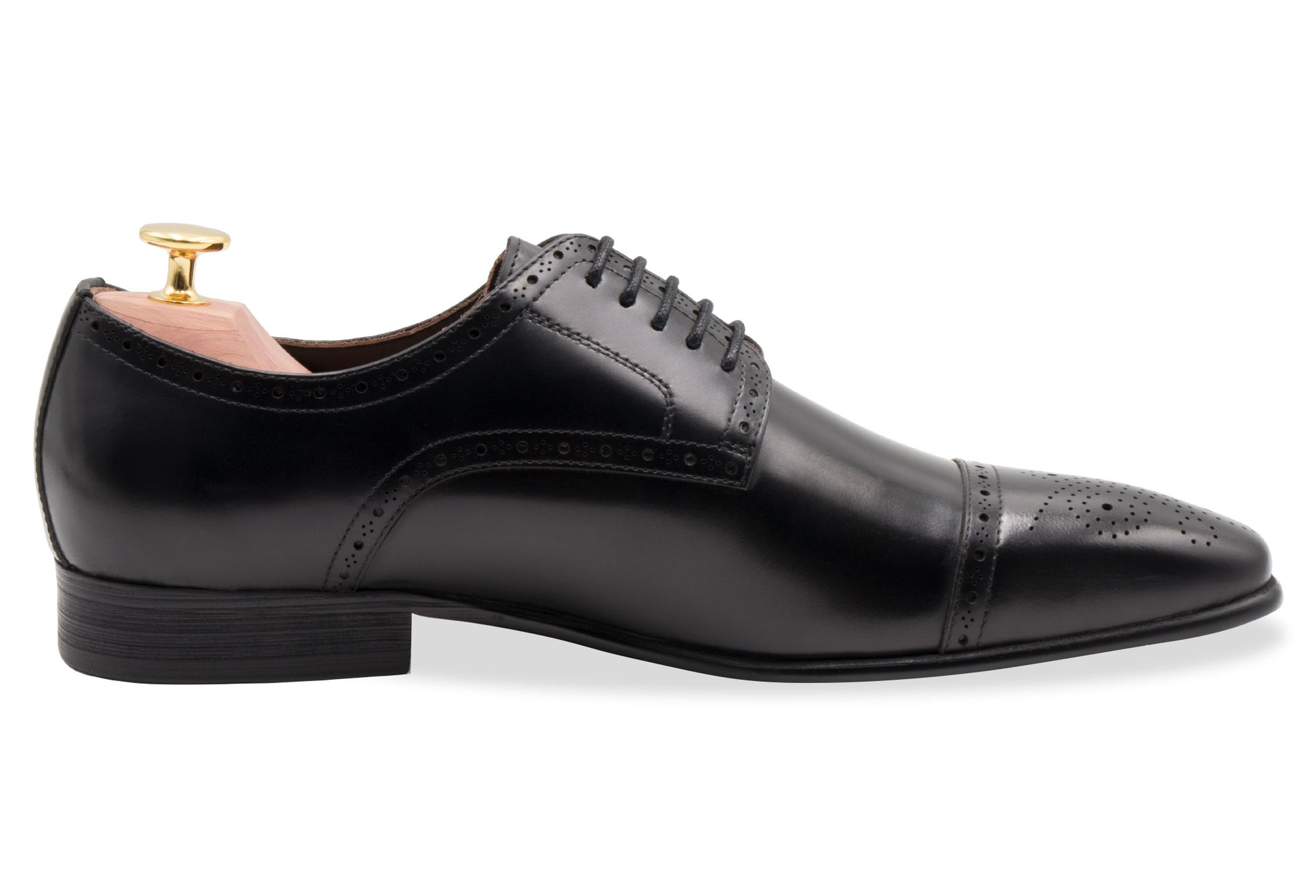 Olivos Medallion Black Derby Leather Shoes