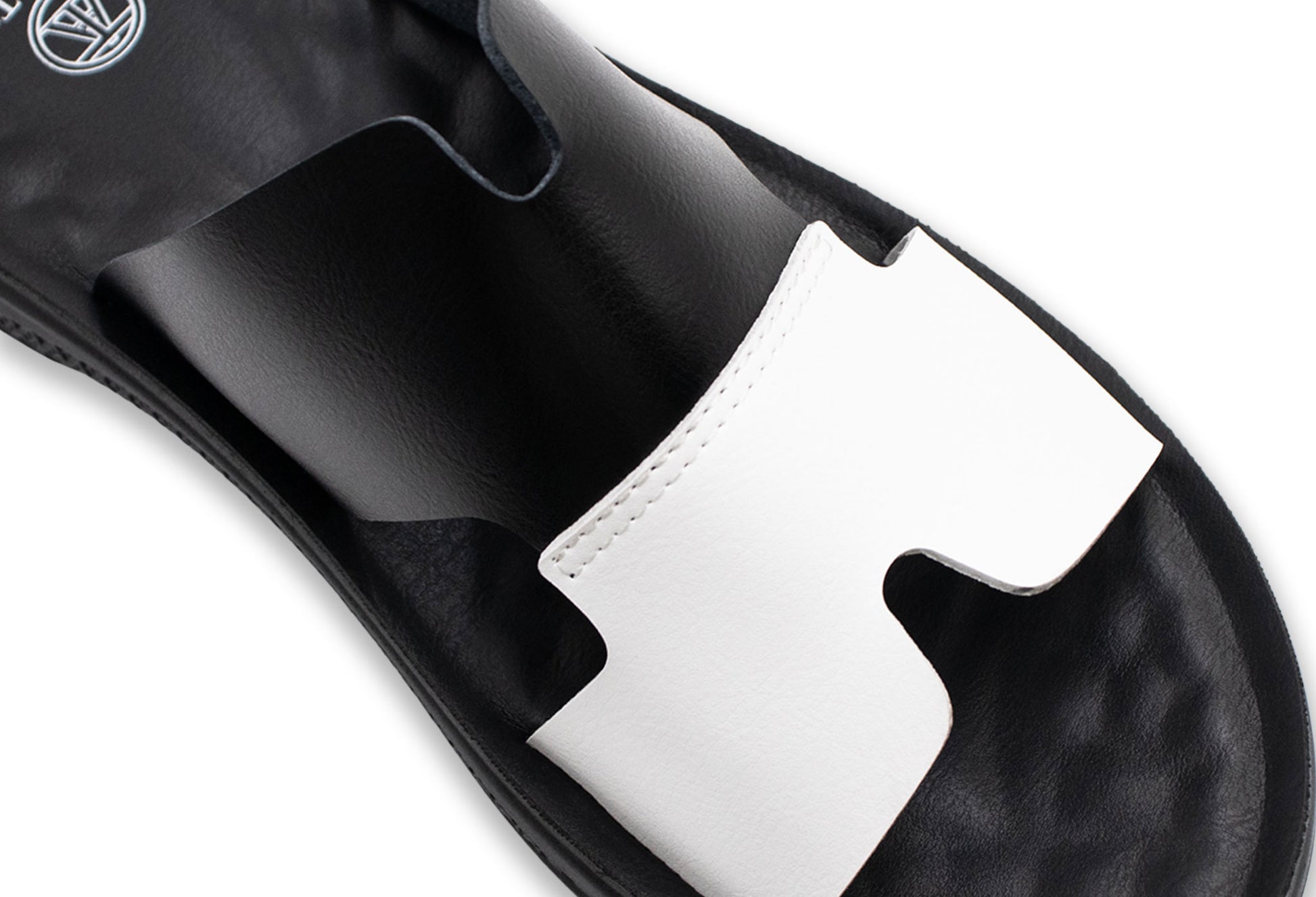 Chajari White Black Sandals