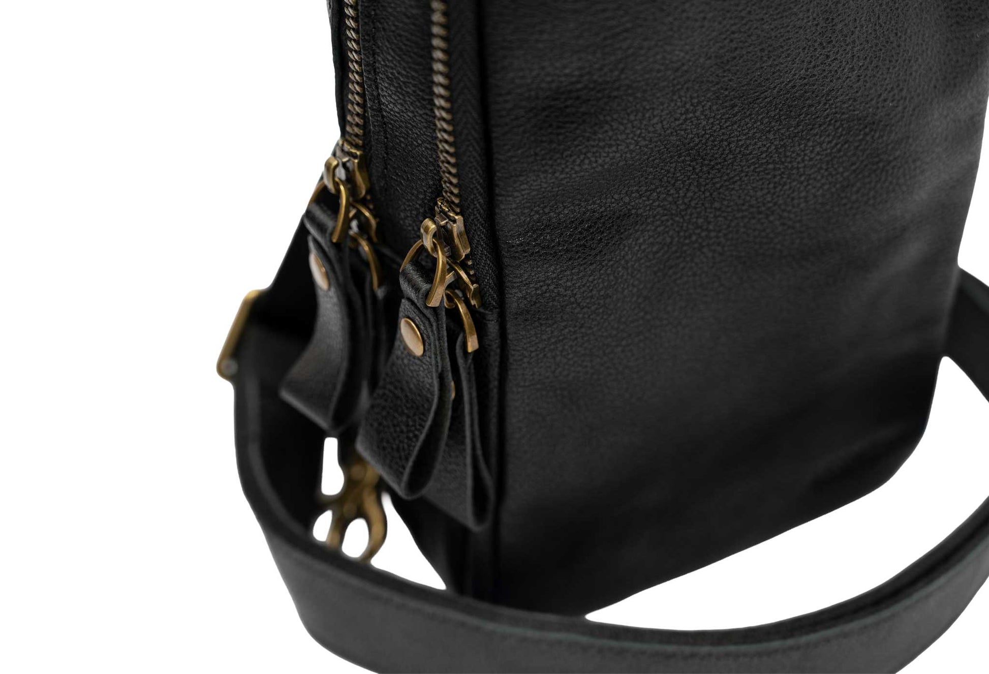 Cali Black Crossbody Leather Bag