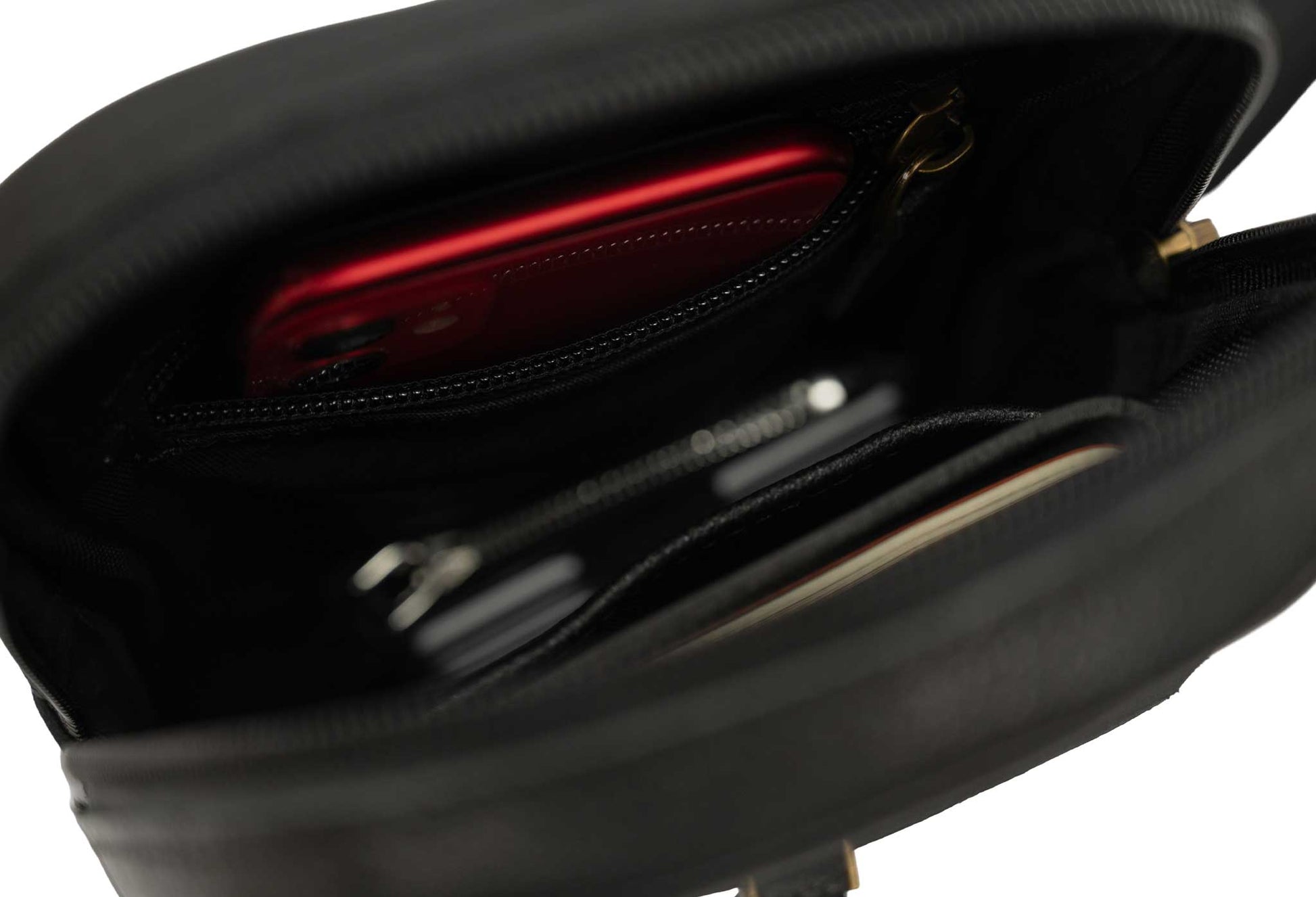 Cartago Black Crossbody Leather Bag