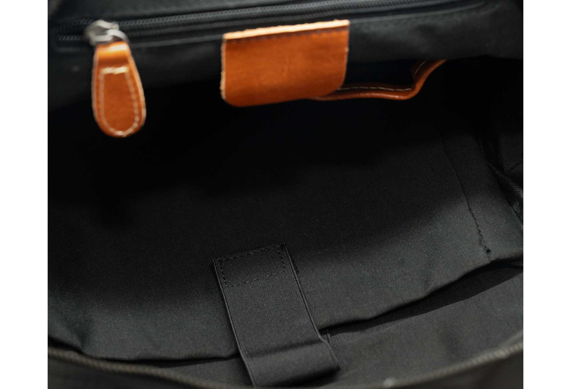 Viento Black Leather Backpack