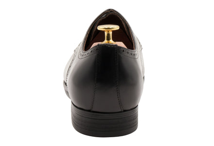 Olivos Medallion Black Derby Leather Shoes