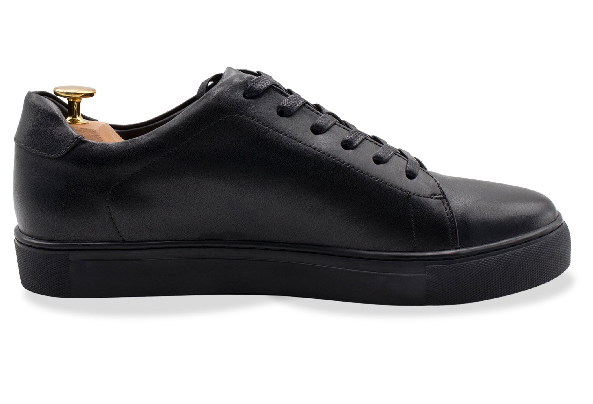 Loreto All Black Sneakers