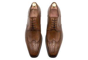 Caseros Wingtip Chestnut Derby Leather Shoes